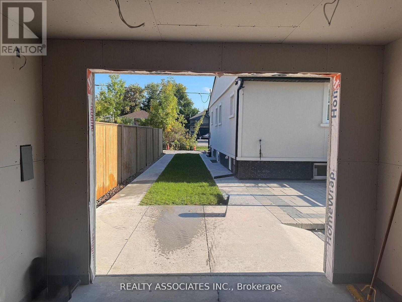 348 Miami Drive, Georgina, Ontario  L4P 2Z7 - Photo 39 - N13053524