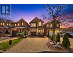 212 VENICE GATE DRIVE, Vaughan, Ontario