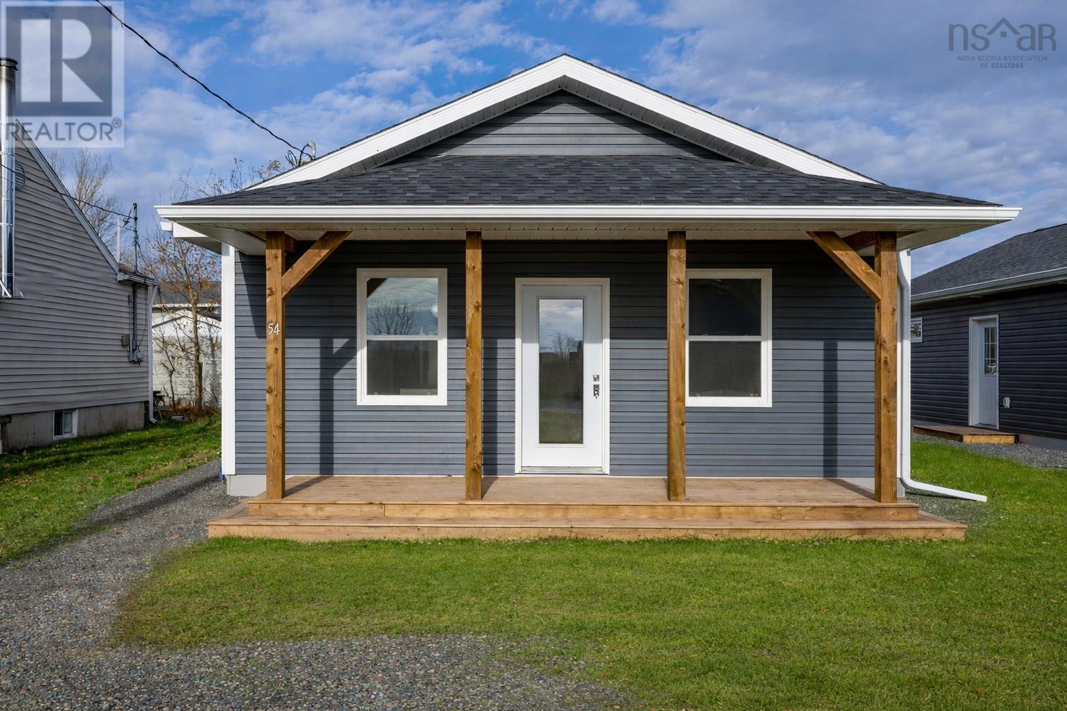54 Oak Street, Pictou, Nova Scotia
