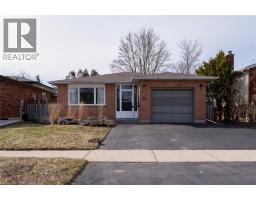 31 COXWELL Crescent, Brantford, Ontario