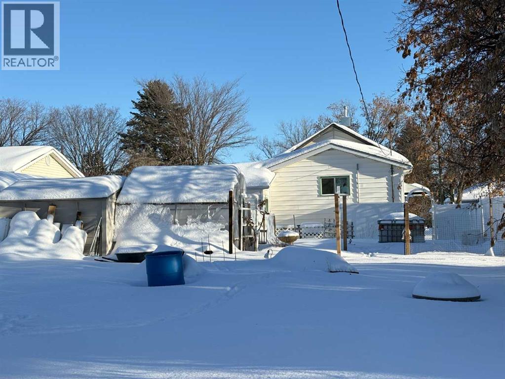 4708 50 Street, Myrnam, Alberta  T0B 3K0 - Photo 14 - A2277695