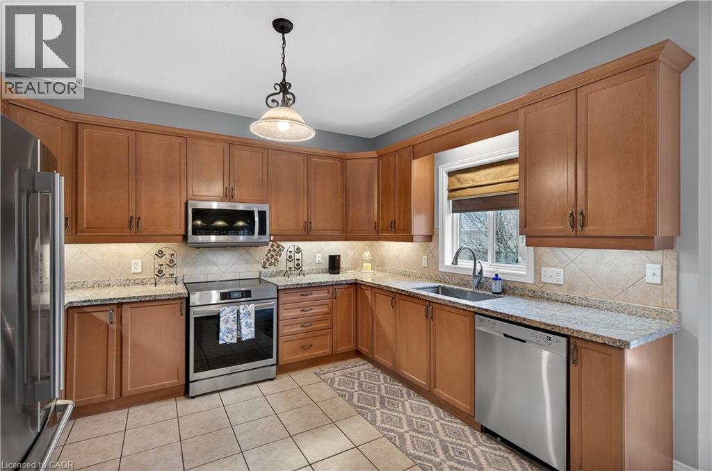 20 Gristmill Place, Hamilton, Ontario  L9G 5C9 - Photo 13 - 40812841