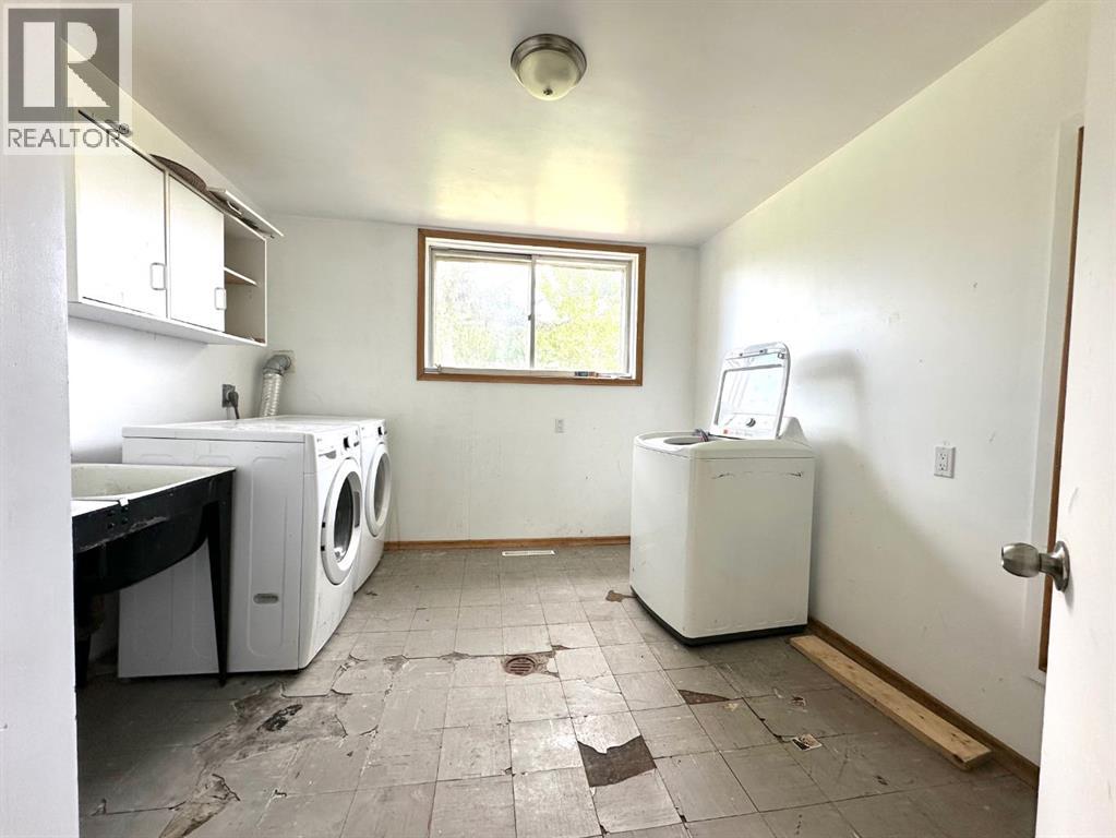 400 Strom Street, Heisler, Alberta  T0B 2A0 - Photo 38 - A2246760