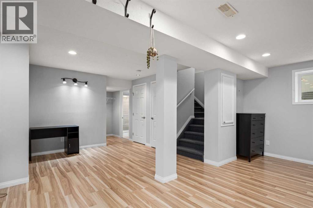 115 Drake Landing Court, Okotoks, Alberta  T1S 2M3 - Photo 34 - A2304652