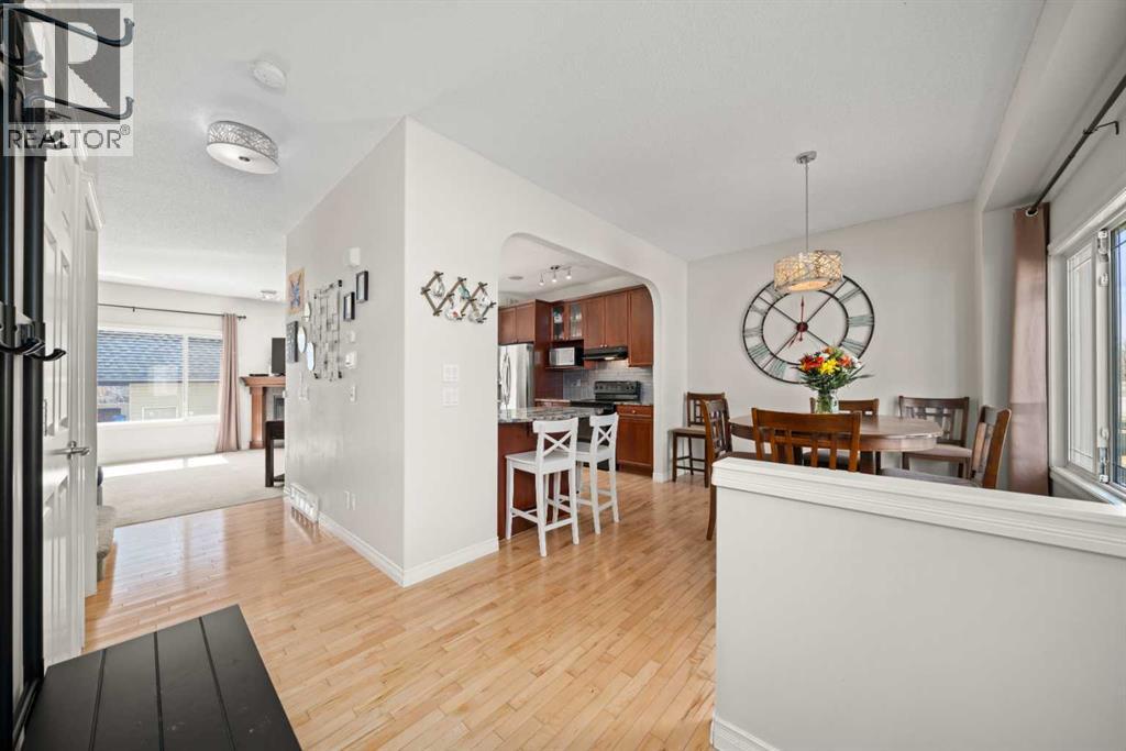 115 Drake Landing Court, Okotoks, Alberta  T1S 2M3 - Photo 2 - A2304652