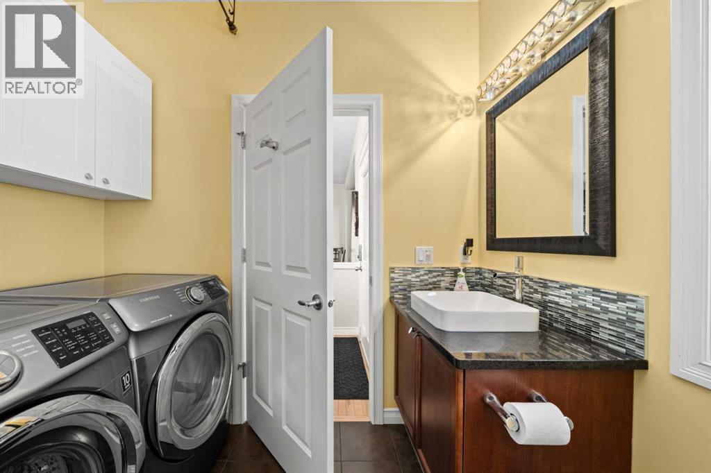 115 Drake Landing Court, Okotoks, Alberta  T1S 2M3 - Photo 5 - A2304652