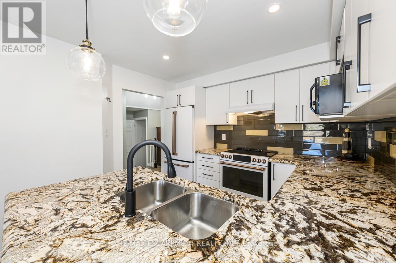 100 Manley Lane, Milton, Ontario  L9T 5N9 - Photo 11 - W13053500