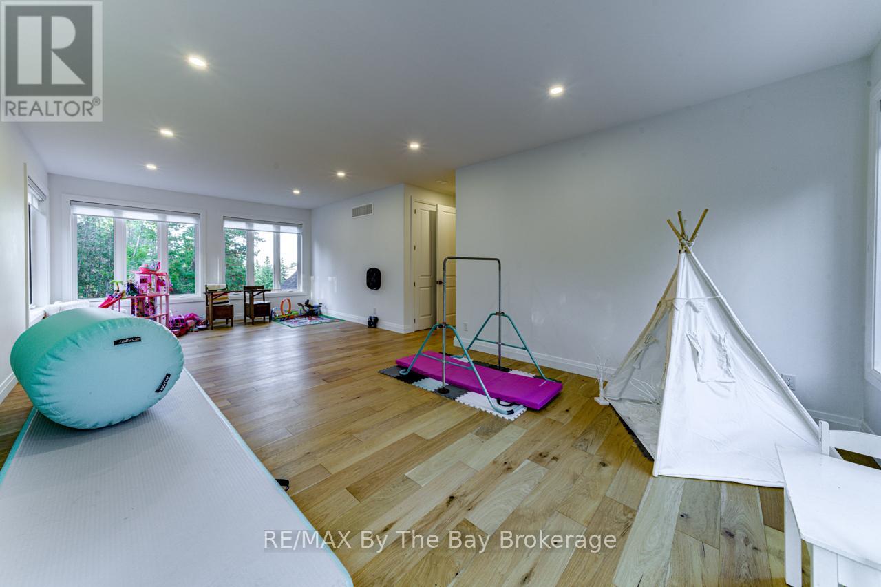 7881 Poplar Side Road, Clearview, Ontario  L9Y 5N4 - Photo 35 - S12896858