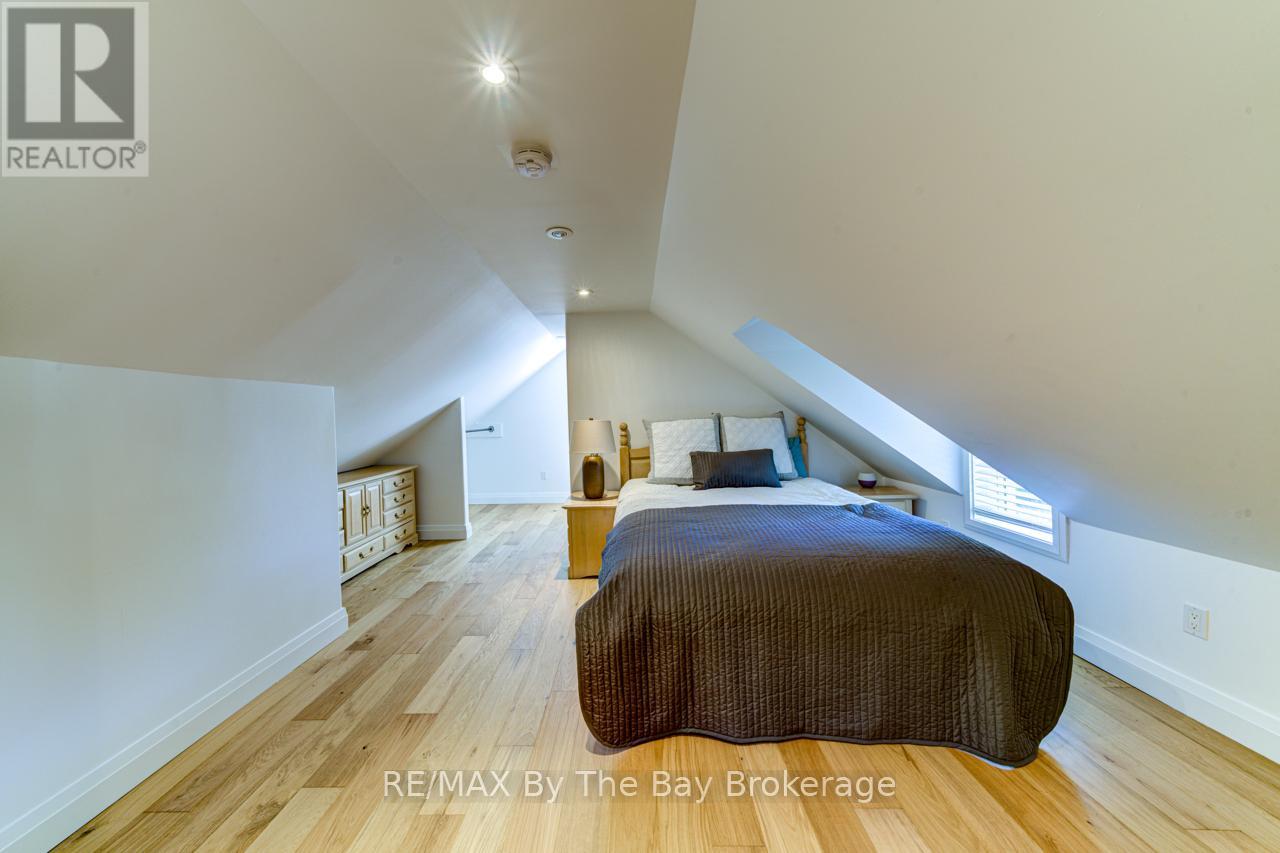 7881 Poplar Side Road, Clearview, Ontario  L9Y 5N4 - Photo 38 - S12896858