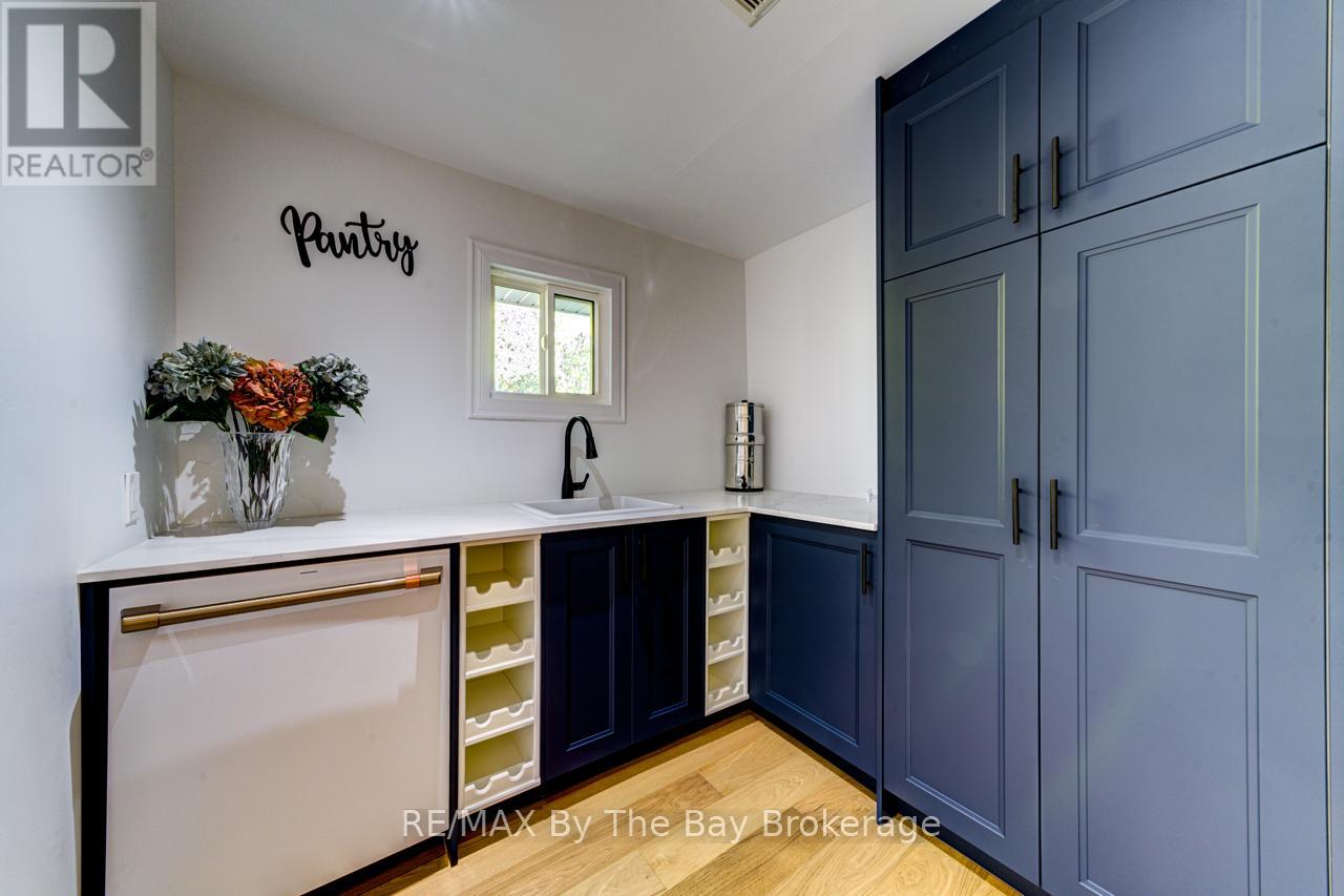 7881 Poplar Side Road, Clearview, Ontario  L9Y 5N4 - Photo 19 - S12896858