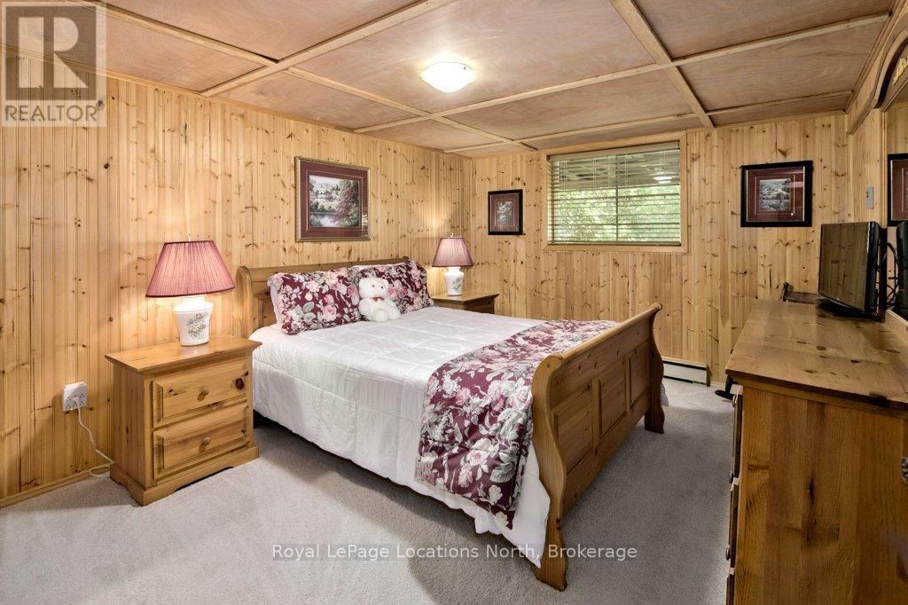 112 Cameron Street, Blue Mountains, Ontario  N0H 2P0 - Photo 12 - X12415157