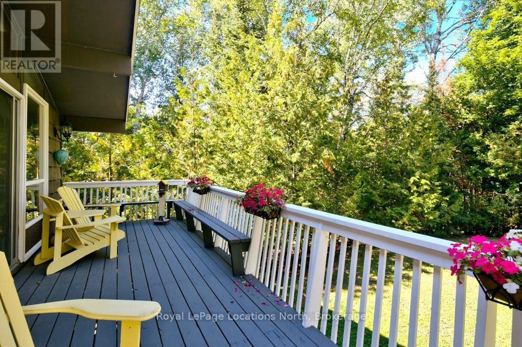 112 Cameron Street, Blue Mountains, Ontario  N0H 2P0 - Photo 18 - X12415157