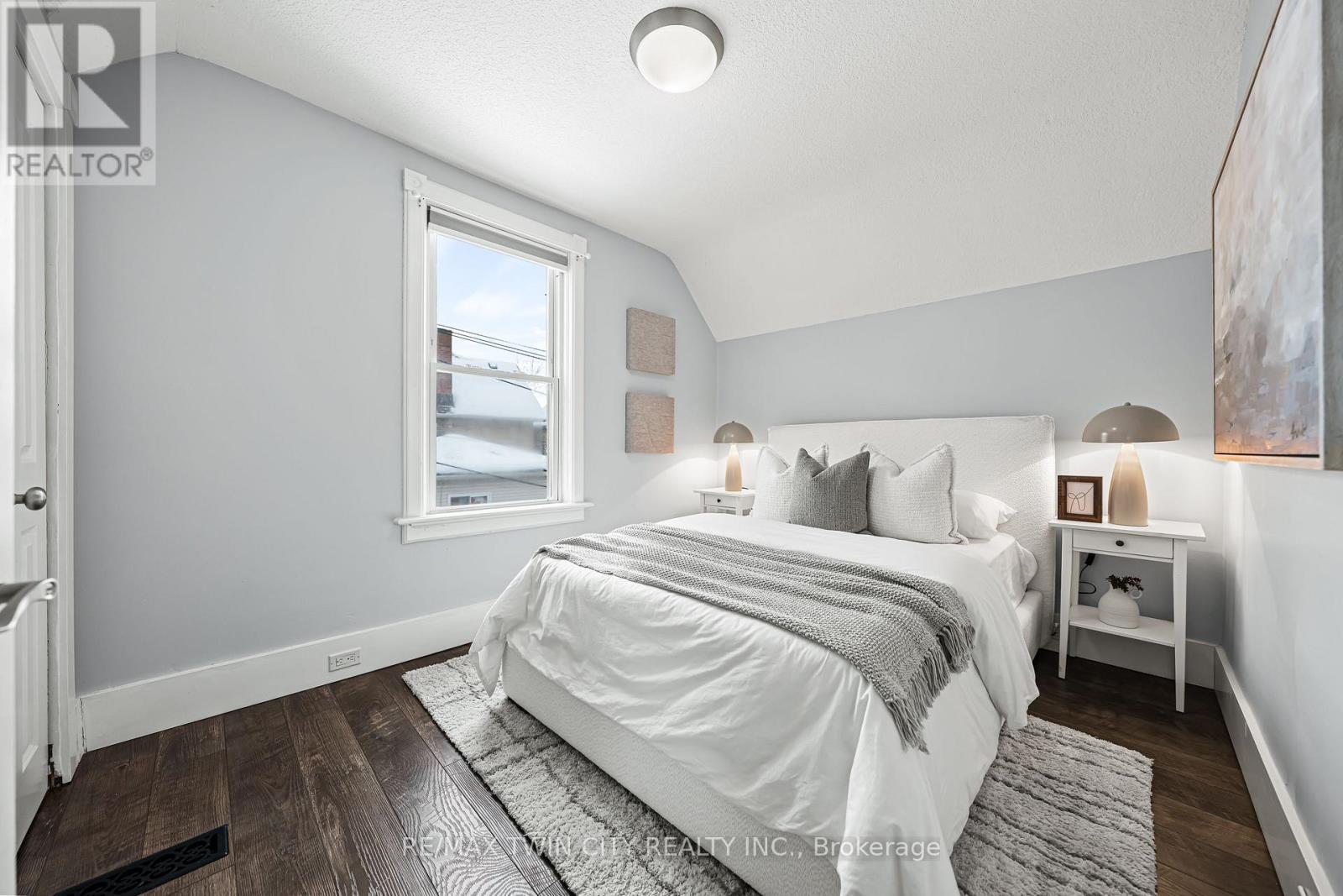 11 Heins Avenue, Kitchener, Ontario  N2G 1Z7 - Photo 31 - X13053506