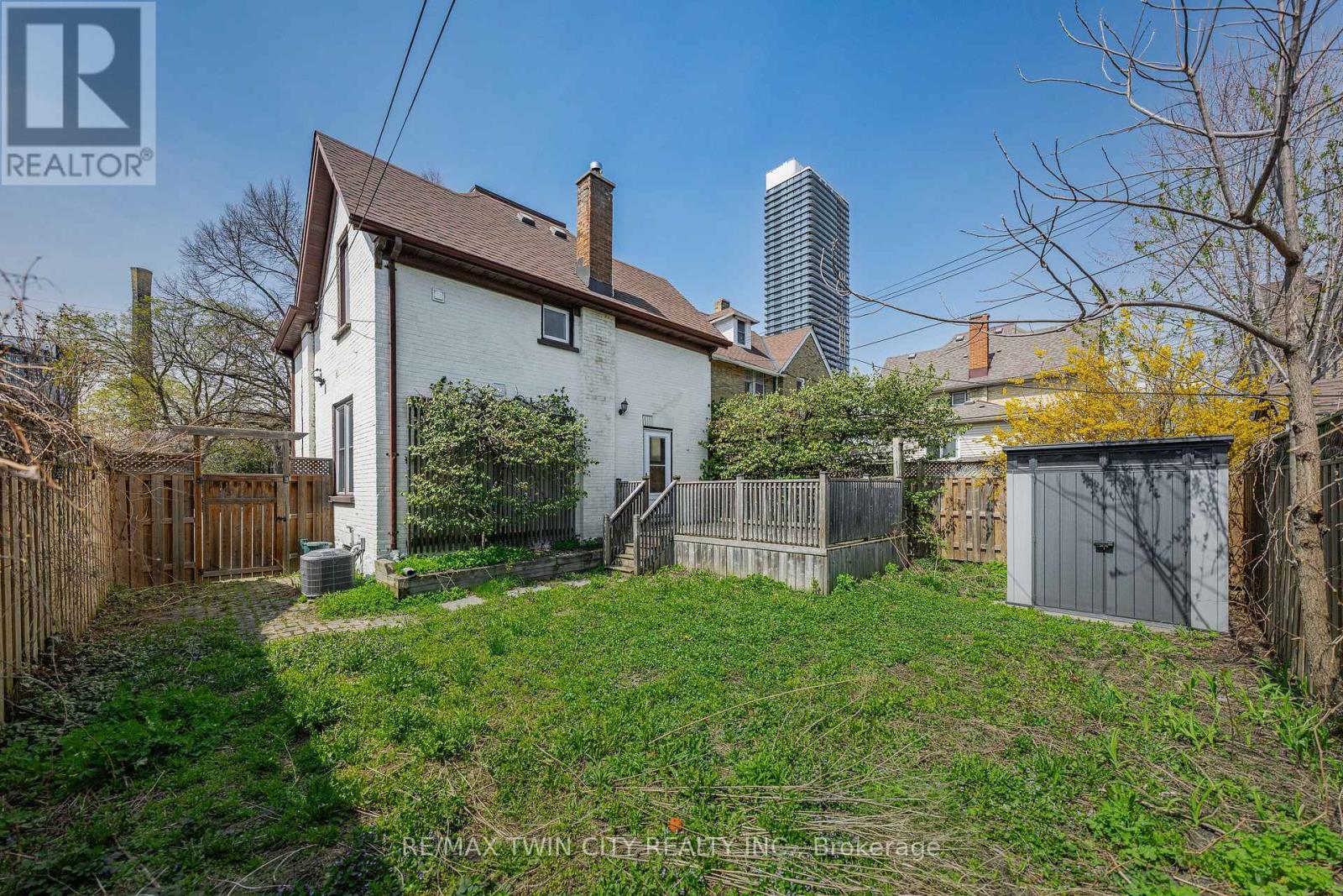 11 Heins Avenue, Kitchener, Ontario  N2G 1Z7 - Photo 37 - X13053506