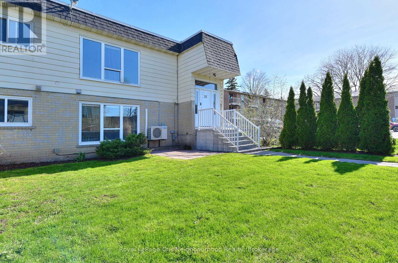 2 - 540 MARY STREET E, Whitby, Ontario