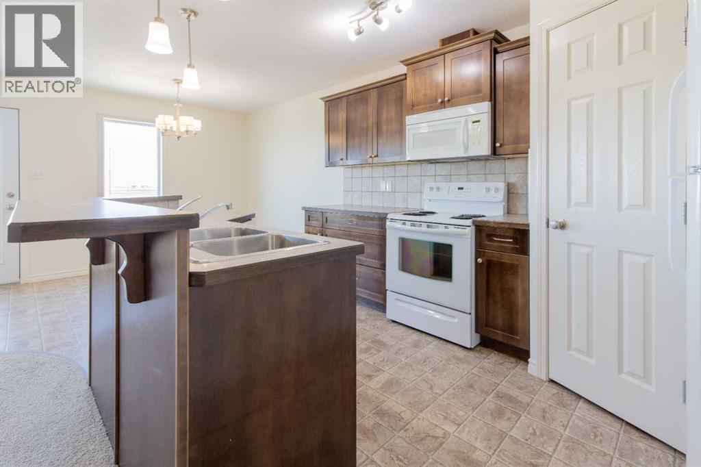 3(C), 4406 Lake Drive, Coalhurst, Alberta  T0L 0V2 - Photo 17 - A2305696