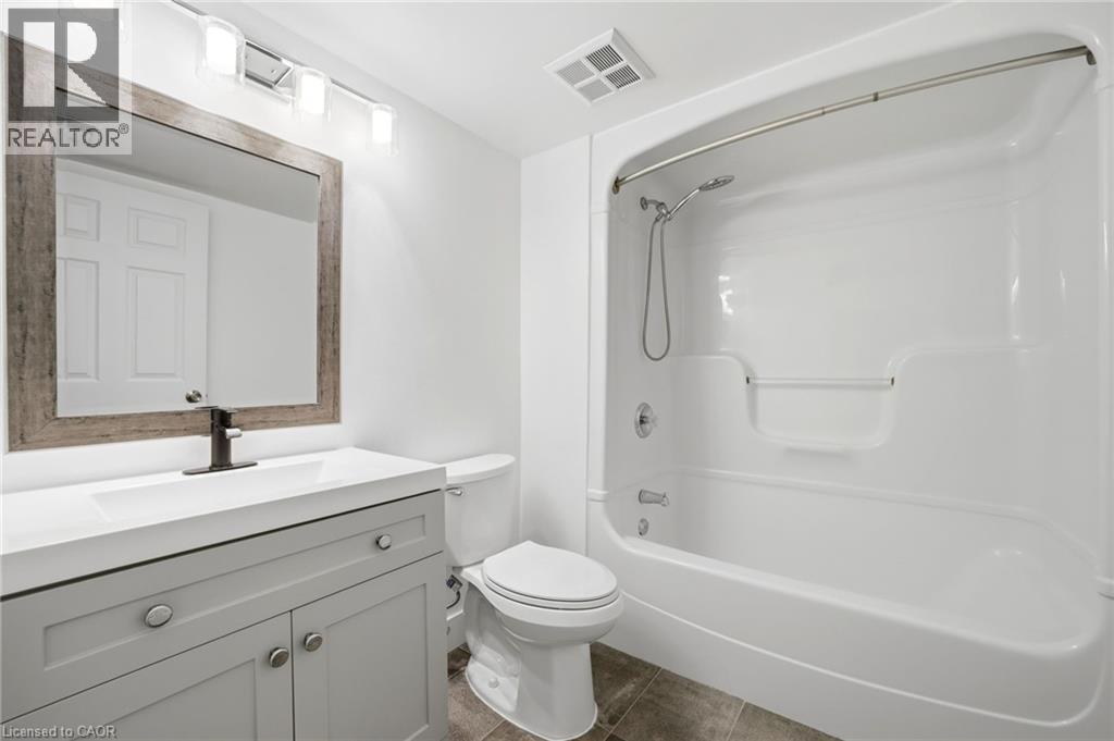 1411 Walkers Line Unit# 308, Burlington, Ontario  L7M 4P5 - Photo 17 - 40822782