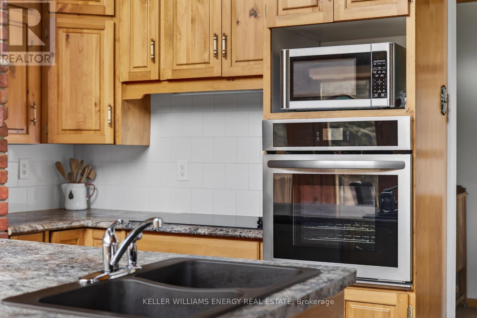 20091 Loyalist Parkway, Prince Edward County, Ontario  K0K 1T0 - Photo 16 - X13053726