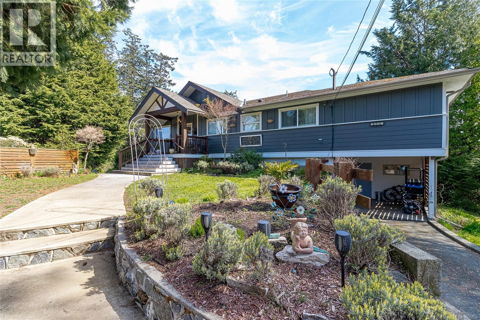 3931 Circle Dr, Metchosin, British Columbia  V9C 4A9 - Photo 2 - 1030924