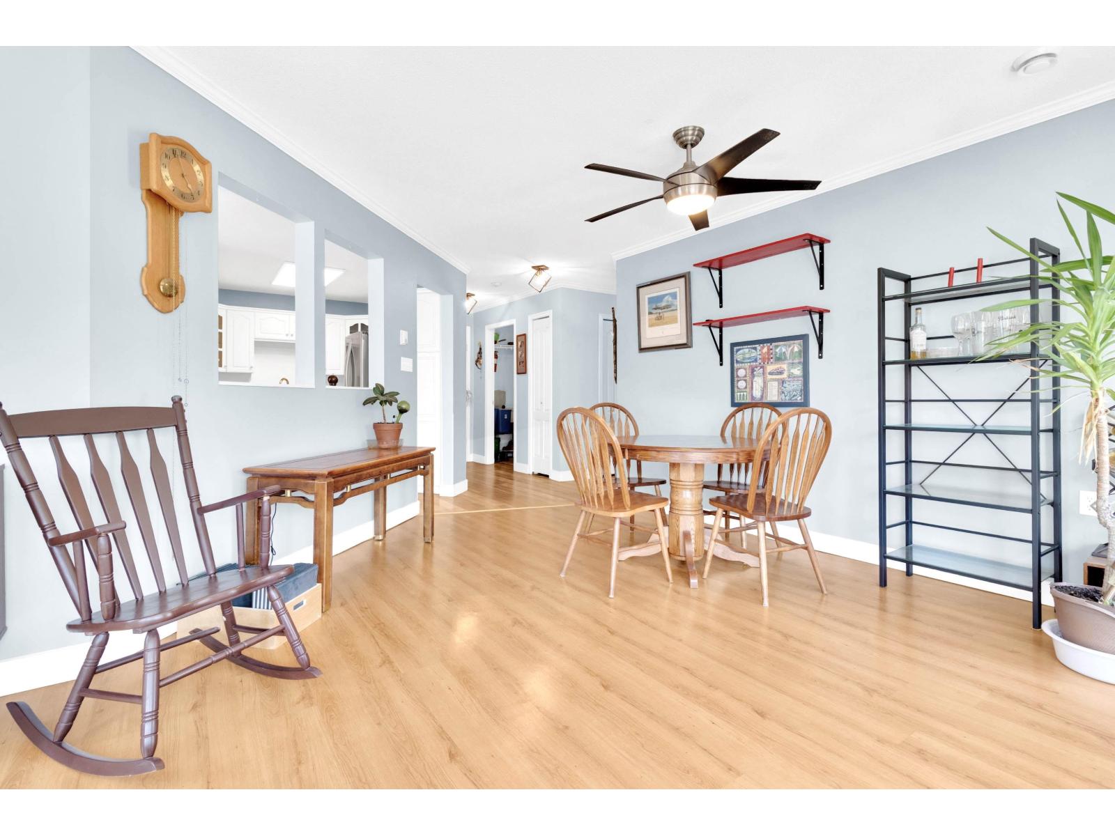 302 17740 58a Avenue, Surrey, British Columbia  V3S 8M5 - Photo 5 - R3115879