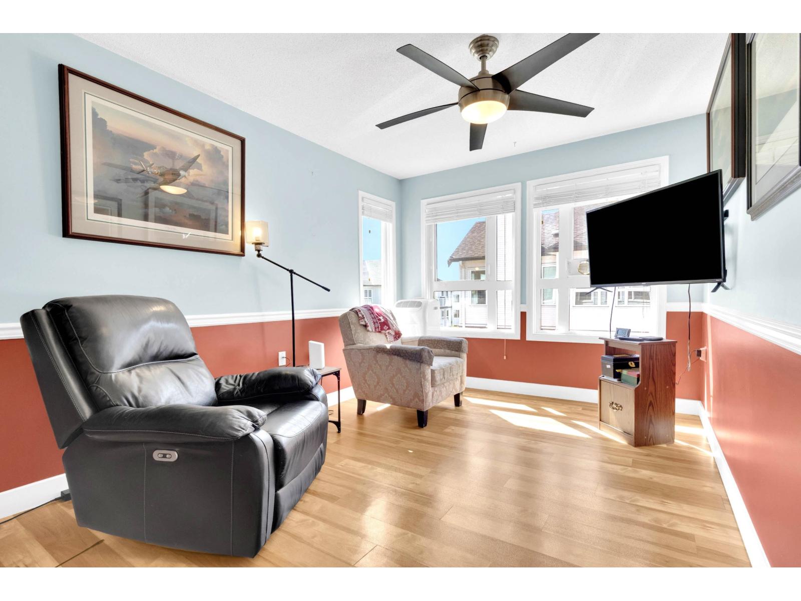 302 17740 58a Avenue, Surrey, British Columbia  V3S 8M5 - Photo 8 - R3115879