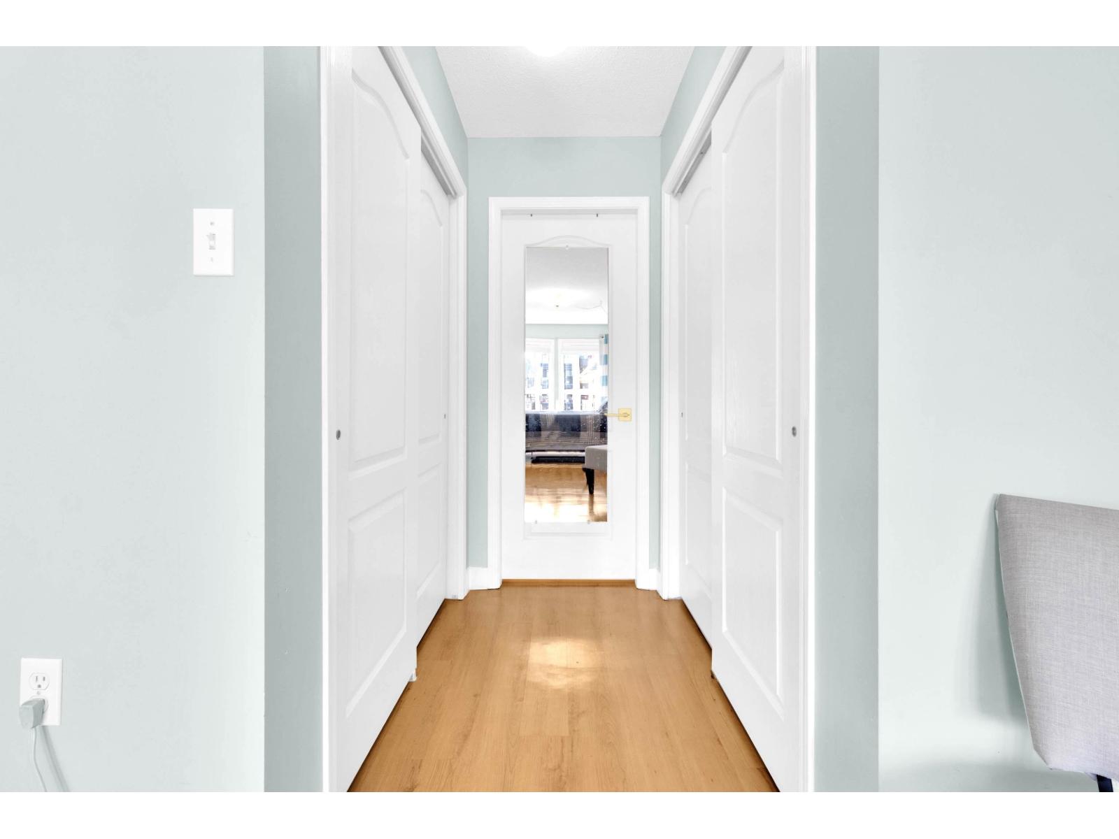 302 17740 58a Avenue, Surrey, British Columbia  V3S 8M5 - Photo 3 - R3115879