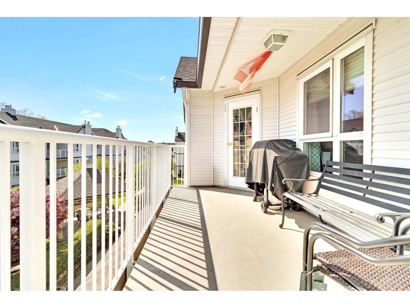 302 17740 58a Avenue, Surrey, British Columbia  V3S 8M5 - Photo 14 - R3115879