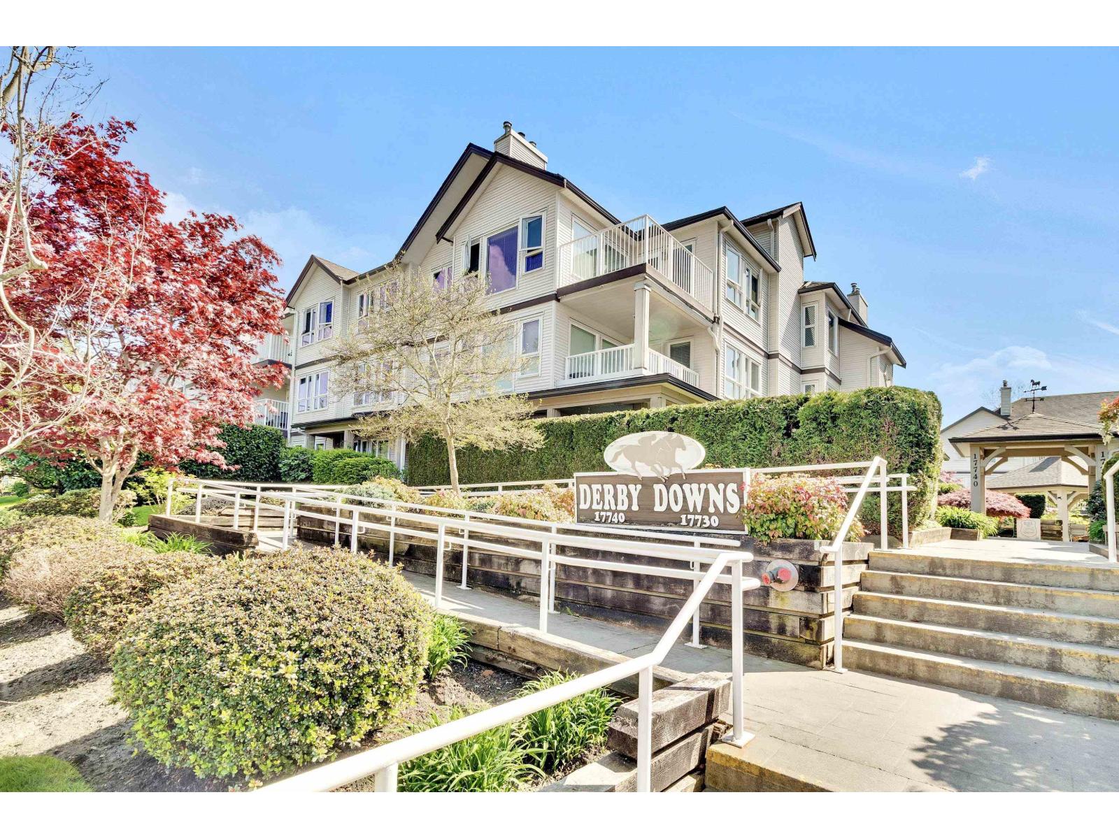 302 17740 58a Avenue, Surrey, British Columbia  V3S 8M5 - Photo 2 - R3115879