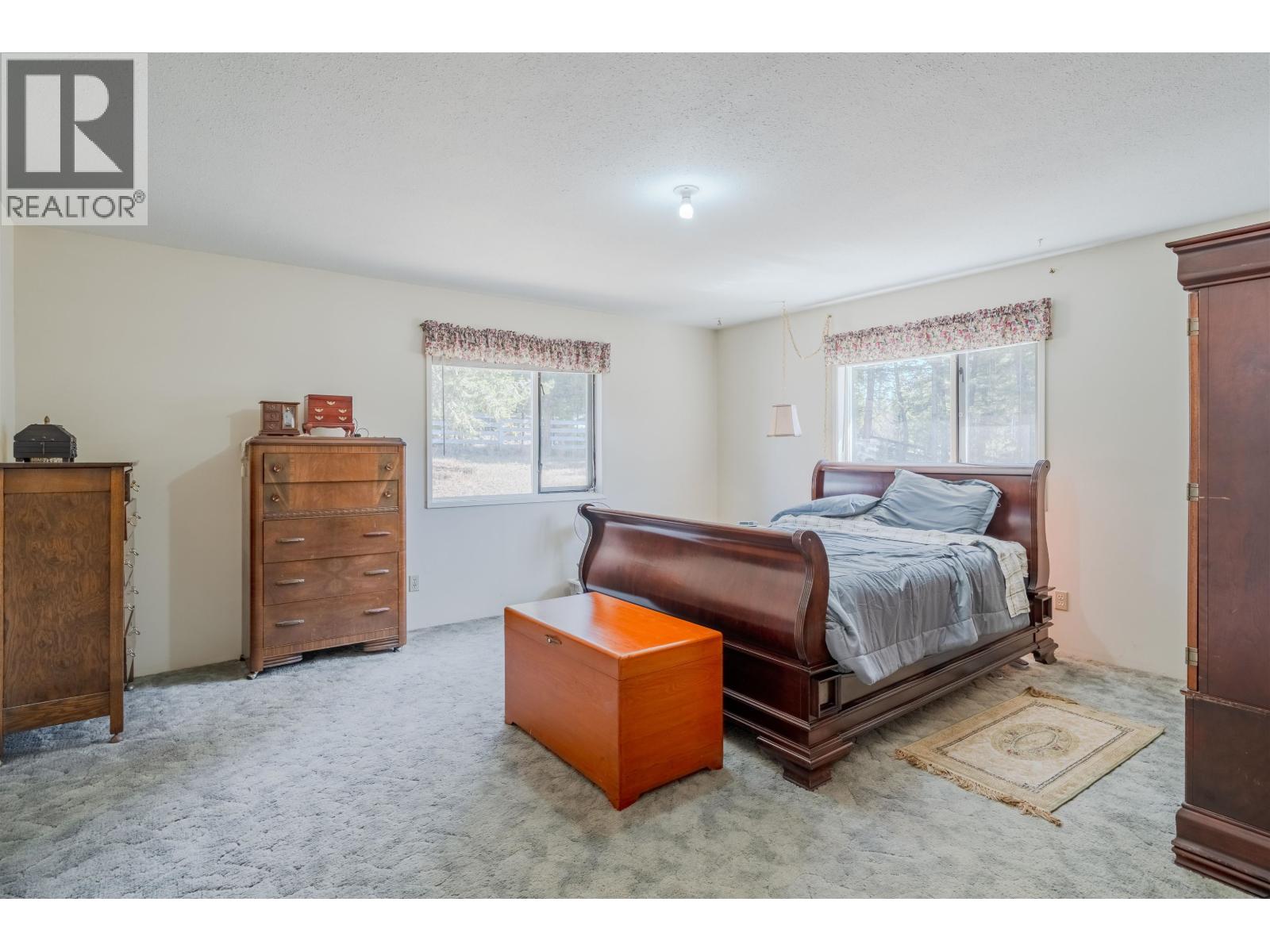 6784 Barnett Road, 100 Mile House, British Columbia  V0K 2E2 - Photo 19 - R3113029