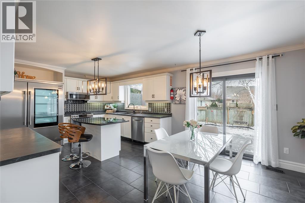 3024 Maidstone Crescent, Sarnia, Ontario  N0N 1C0 - Photo 10 - 26009343