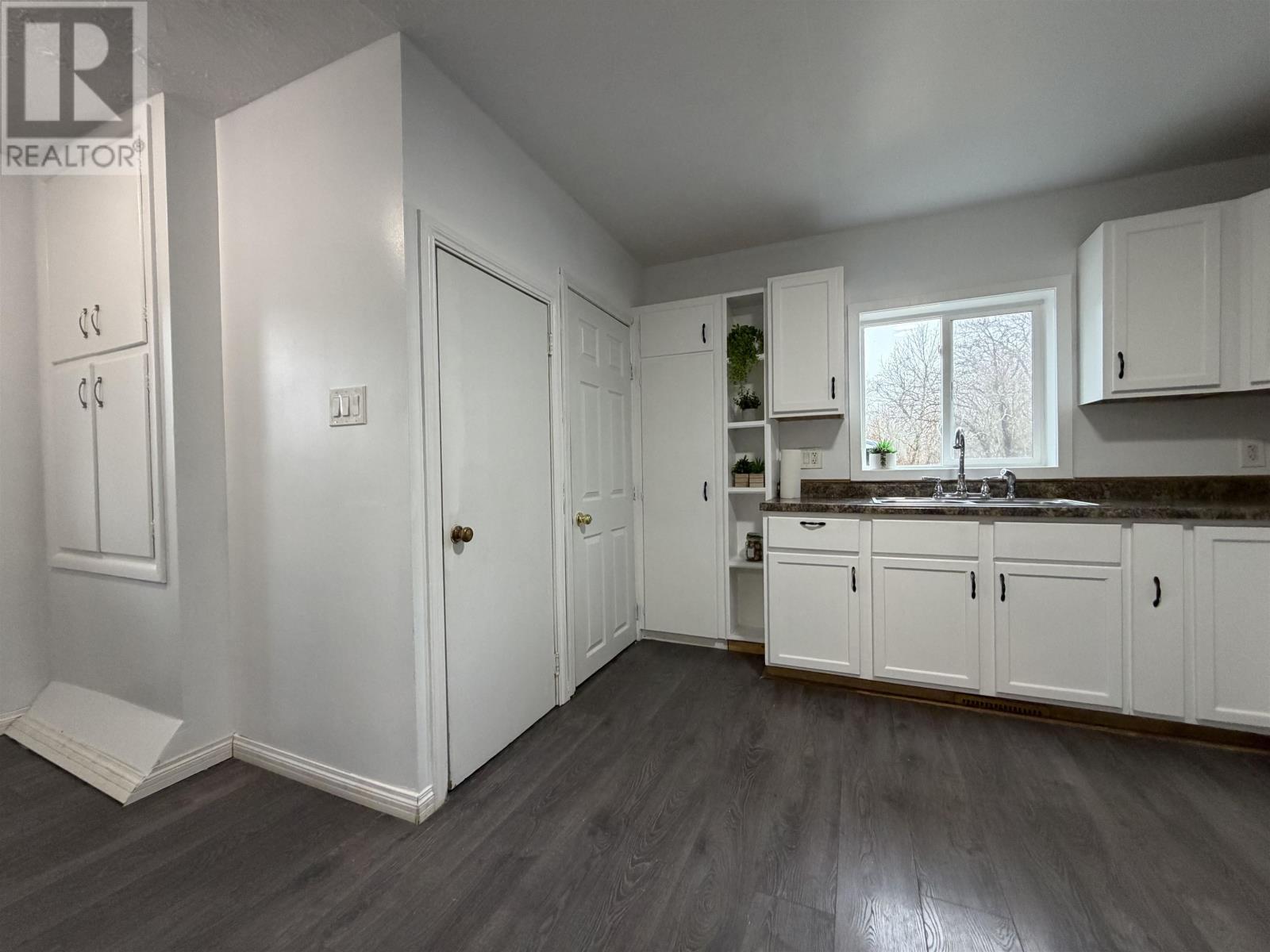 1653 Sunset Dr, Fort Frances, Ontario  P9A 2T9 - Photo 10 - TB2600828