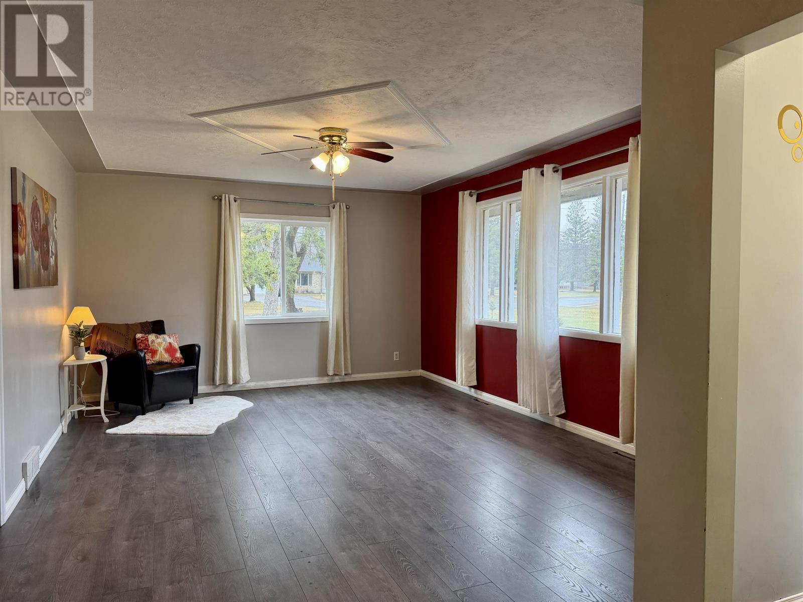 1653 Sunset Dr, Fort Frances, Ontario  P9A 2T9 - Photo 3 - TB2600828