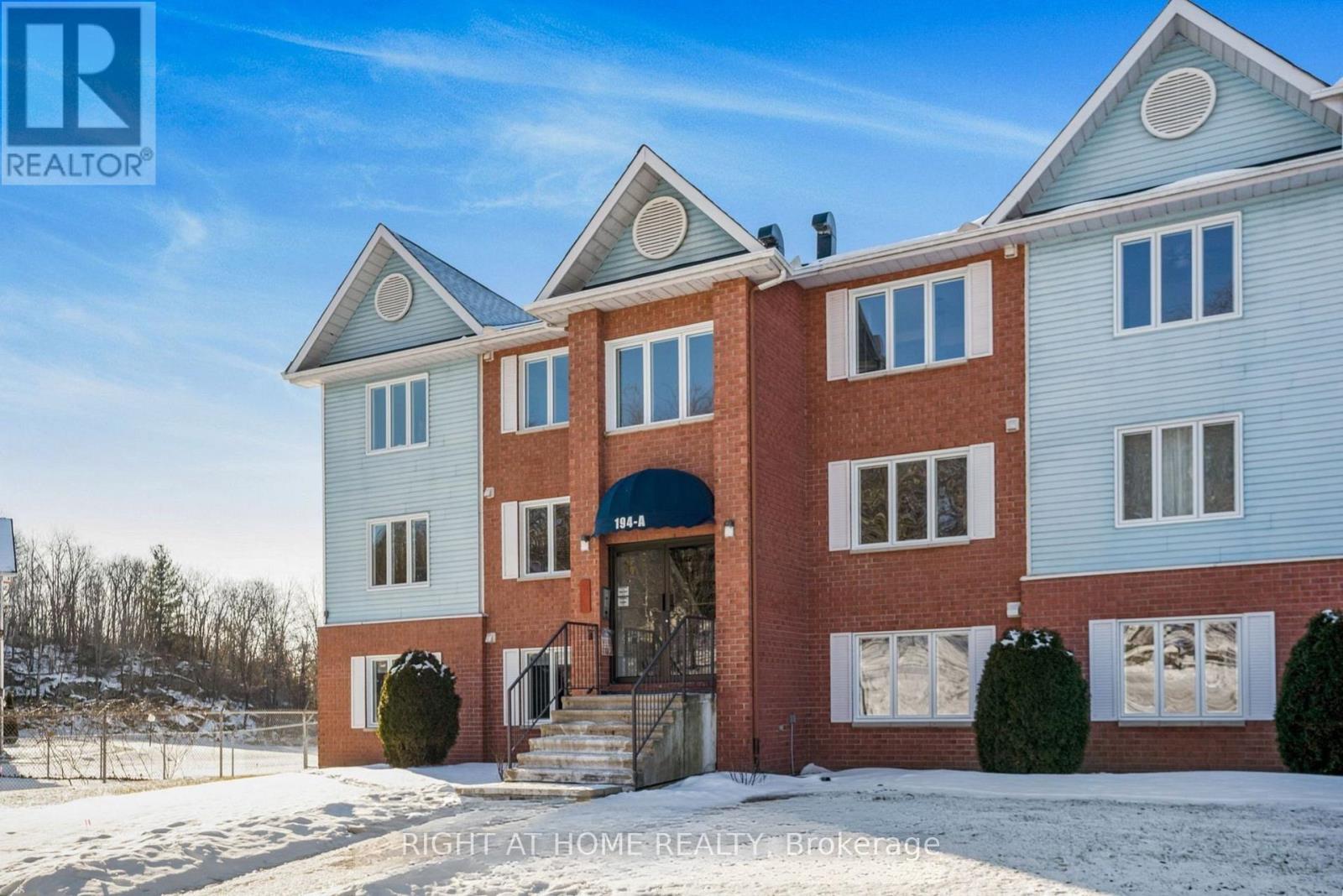 6 - 194-A Edwards Street, Clarence-Rockland, Ontario  K4K 1H8 - Photo 2 - X13053838