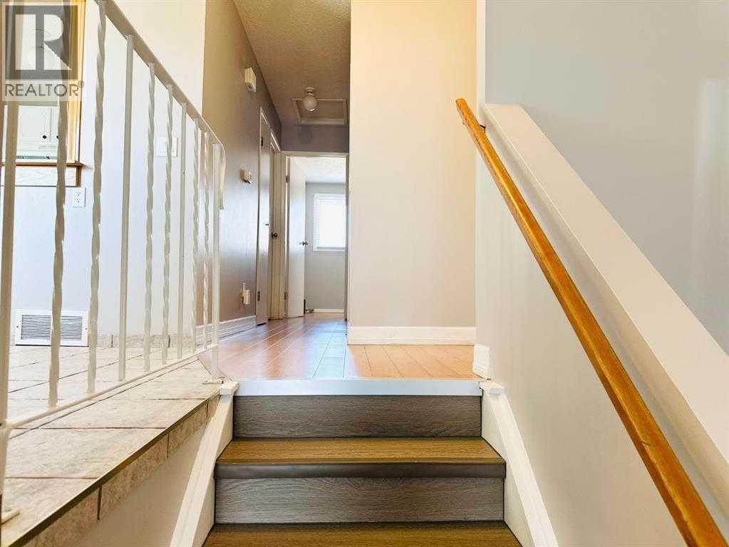 15 Pinecliff Close Ne, Calgary, Alberta  T1Y 4N3 - Photo 20 - A2304632