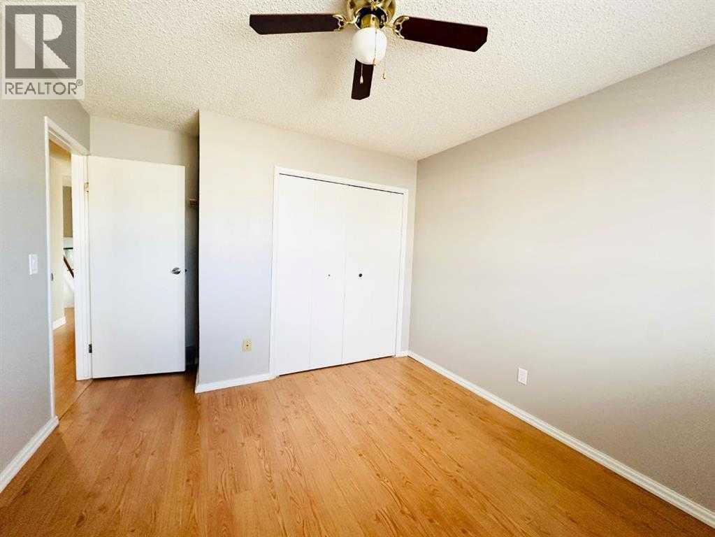 15 Pinecliff Close Ne, Calgary, Alberta  T1Y 4N3 - Photo 9 - A2304632