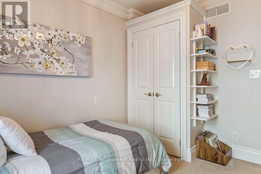 429 Smith Lane, Oakville, Ontario  L6L 4X1 - Photo 17 - W13053882