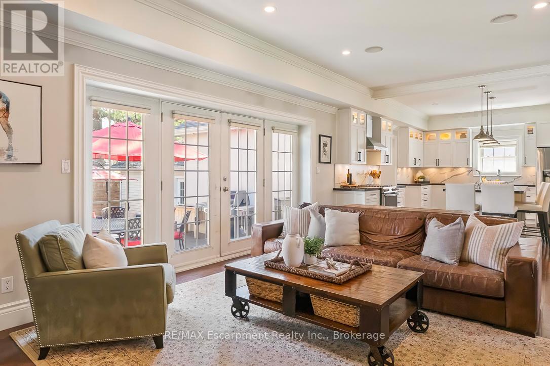 429 Smith Lane, Oakville, Ontario  L6L 4X1 - Photo 5 - W13053882