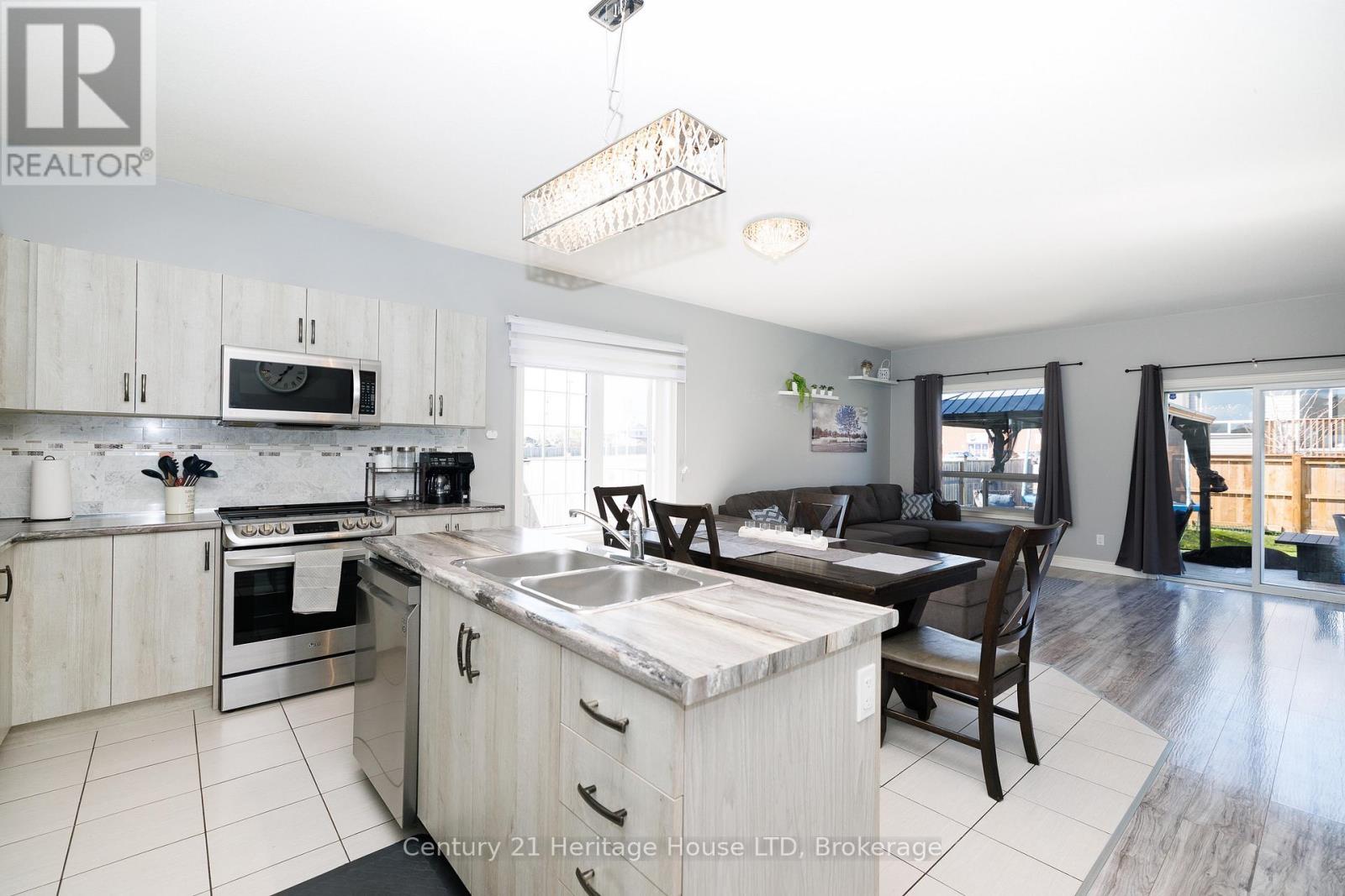 914 Burwell Street, Fort Erie, Ontario  L2A 0E3 - Photo 10 - X13053662