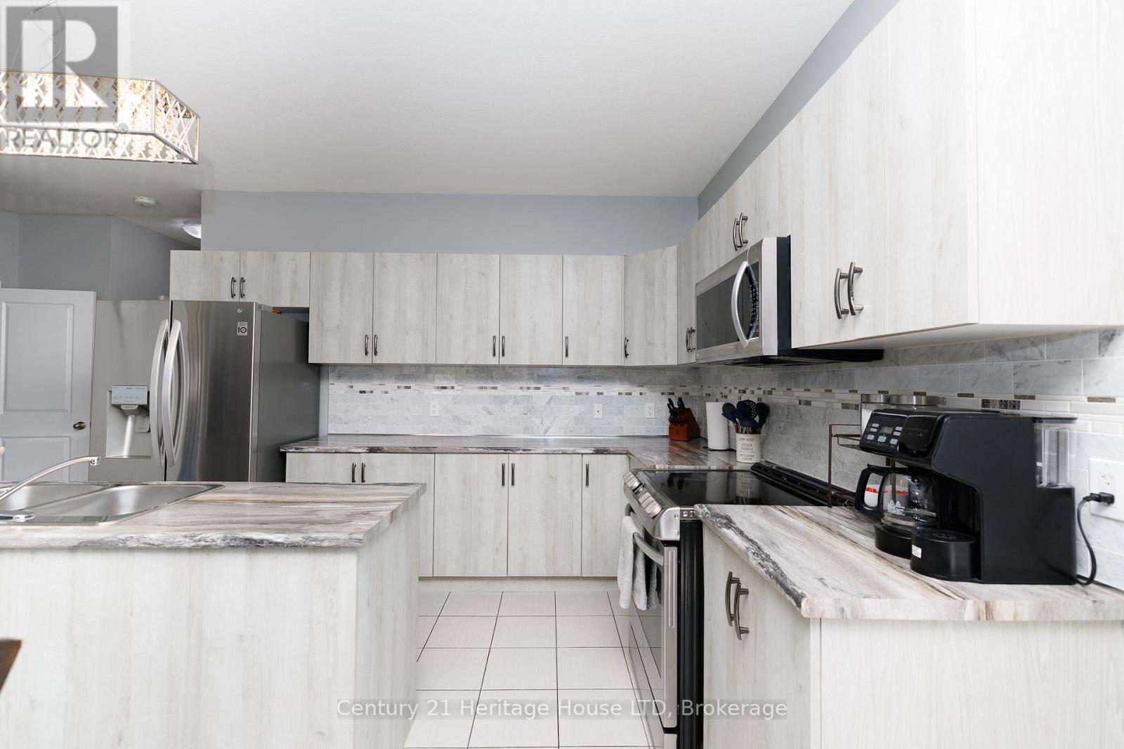 914 Burwell Street, Fort Erie, Ontario  L2A 0E3 - Photo 9 - X13053662