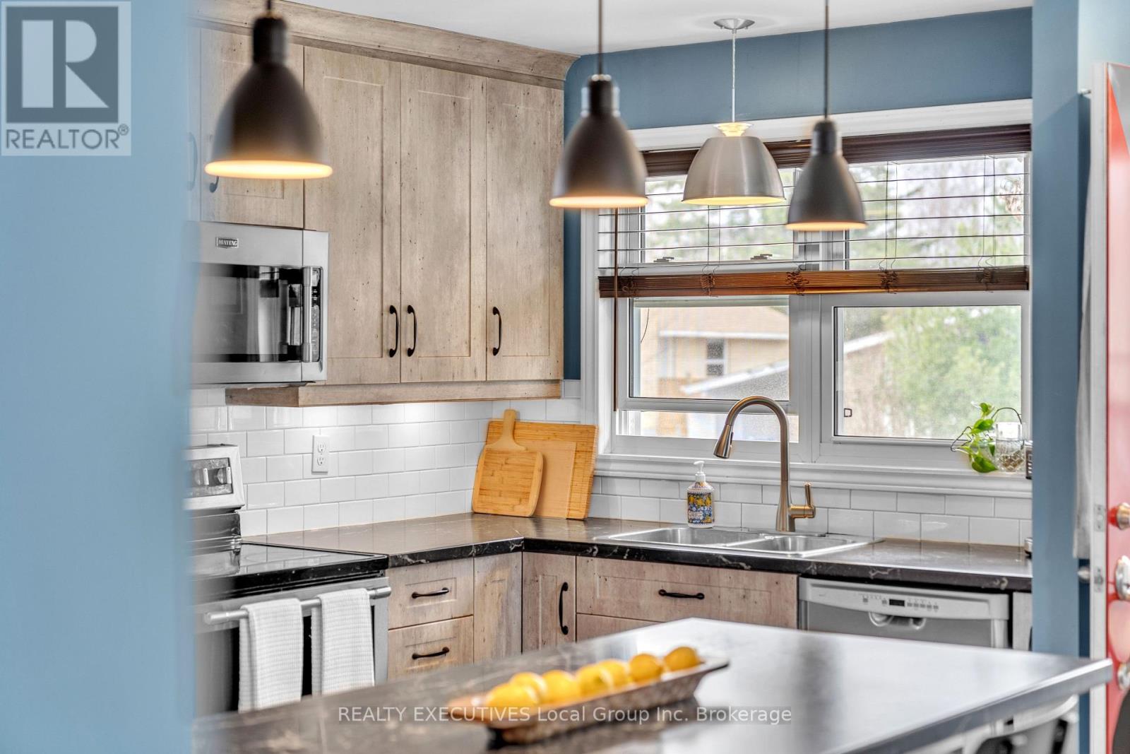 1536 Lisgar Street, North Bay, Ontario  P1B 3B1 - Photo 8 - X13053712