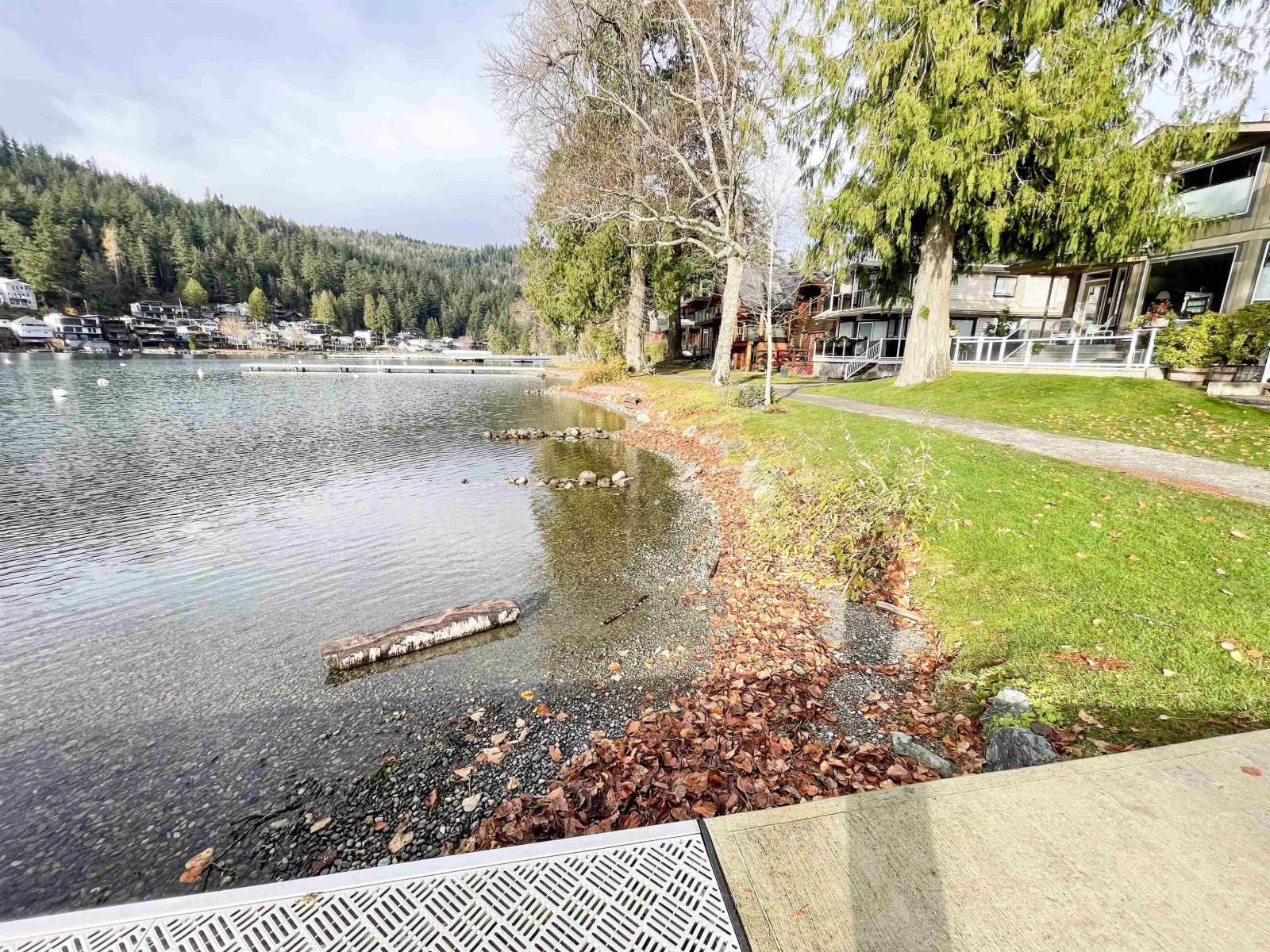 298 Hemlock Street, Cultus Lake North, Cultus Lake, British Columbia  V2R 4Y7 - Photo 28 - R3116137