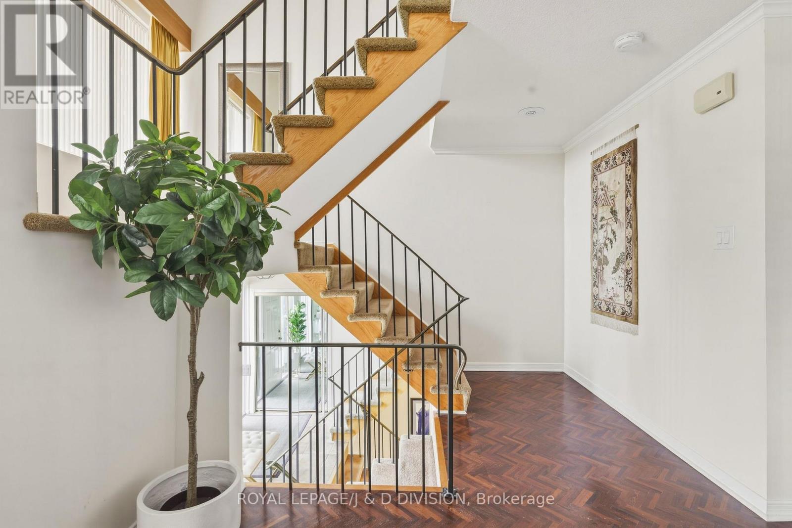 122 Cortleigh Boulevard, Toronto, Ontario  M4R 1K6 - Photo 12 - C13053698