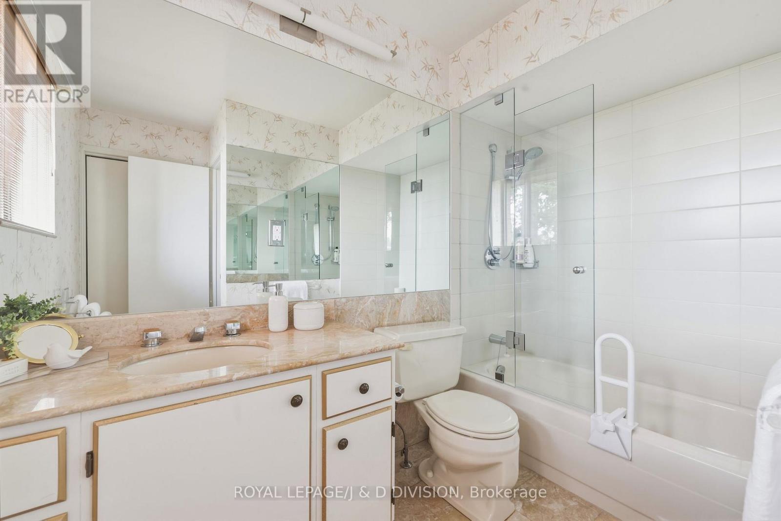 122 Cortleigh Boulevard, Toronto, Ontario  M4R 1K6 - Photo 27 - C13053698