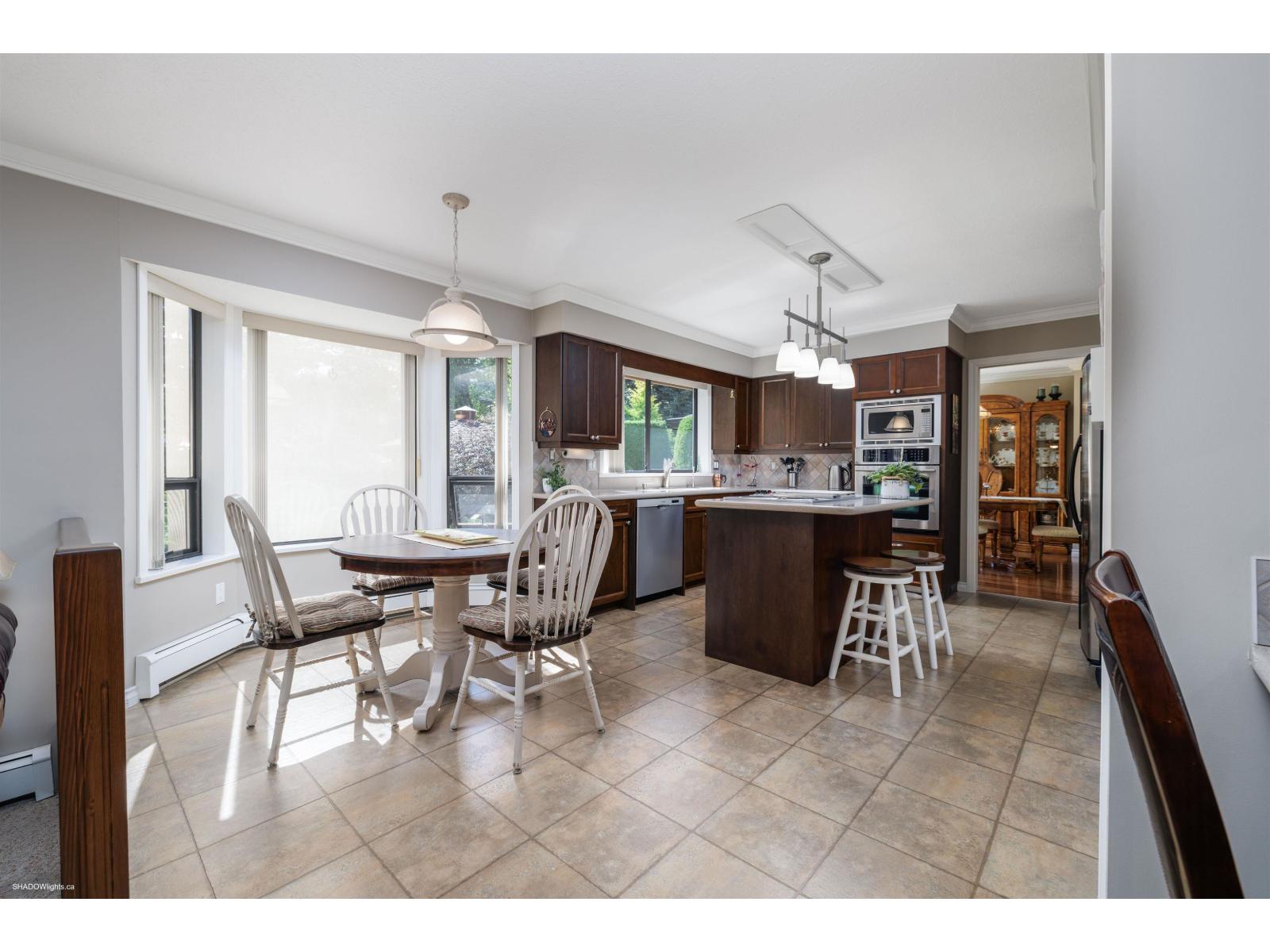 16116 13a Avenue, Surrey, British Columbia  V4A 6W5 - Photo 10 - R3116625