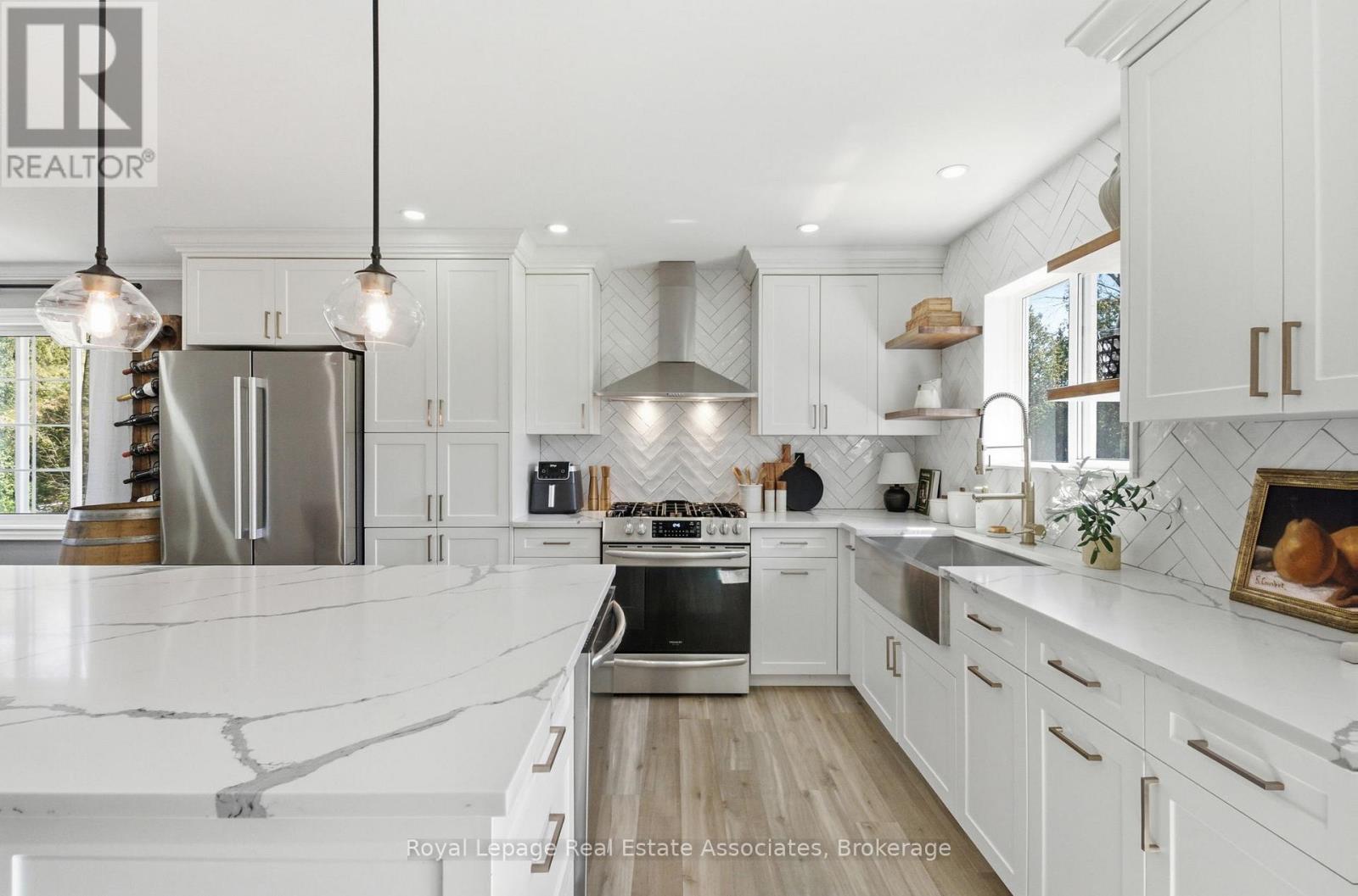 8 Beaverdale Crescent, Georgina, Ontario  L0E 1N0 - Photo 8 - N13053700