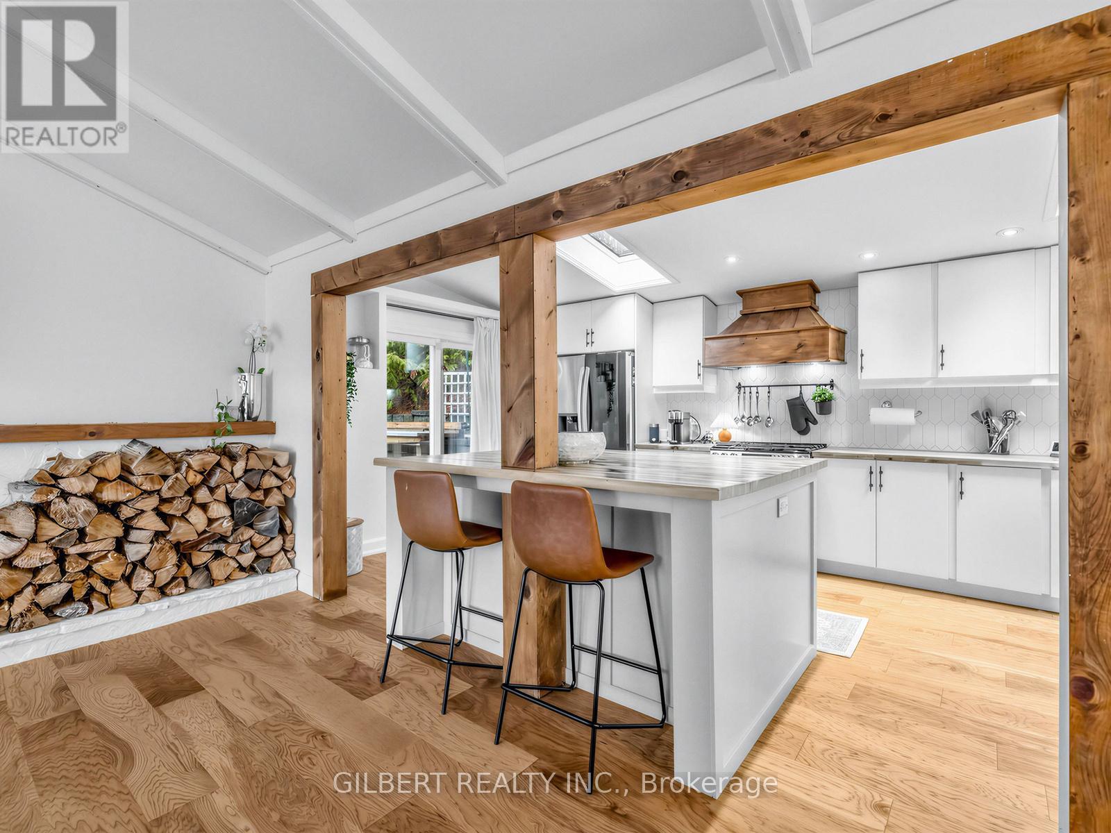 313 Winnifred Drive, Georgina, Ontario  L4P 3B4 - Photo 10 - N13053816