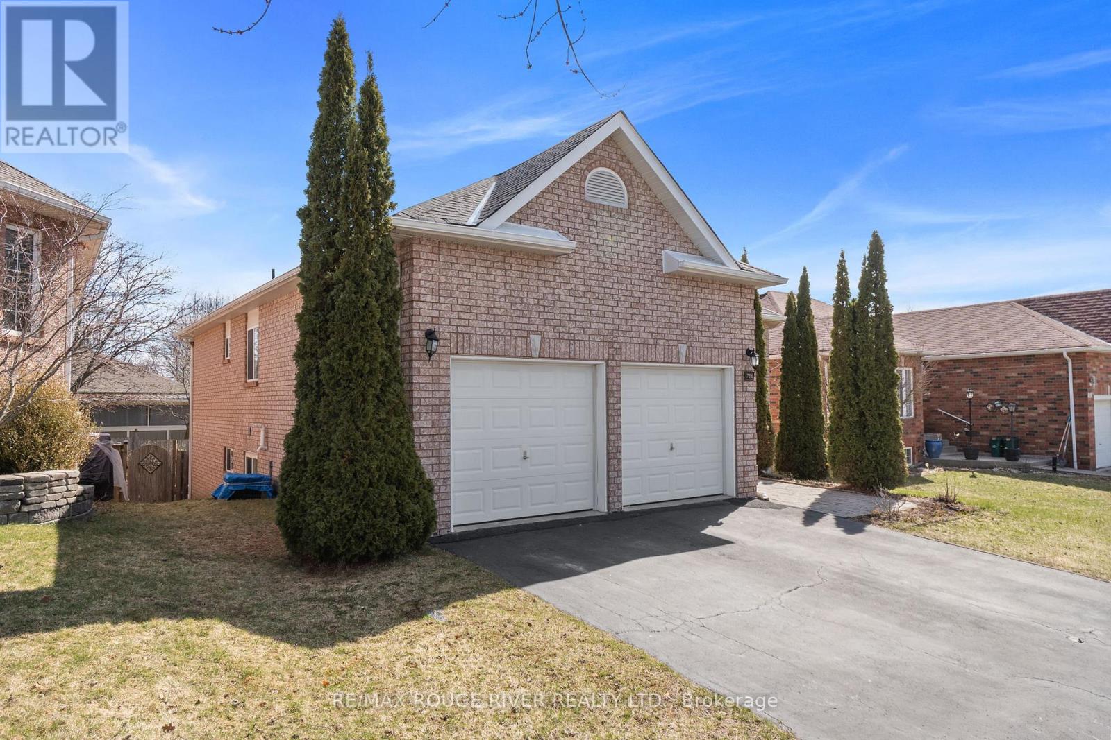 766 Munson Crescent, Cobourg, Ontario  K9A 5N9 - Photo 2 - X12994896