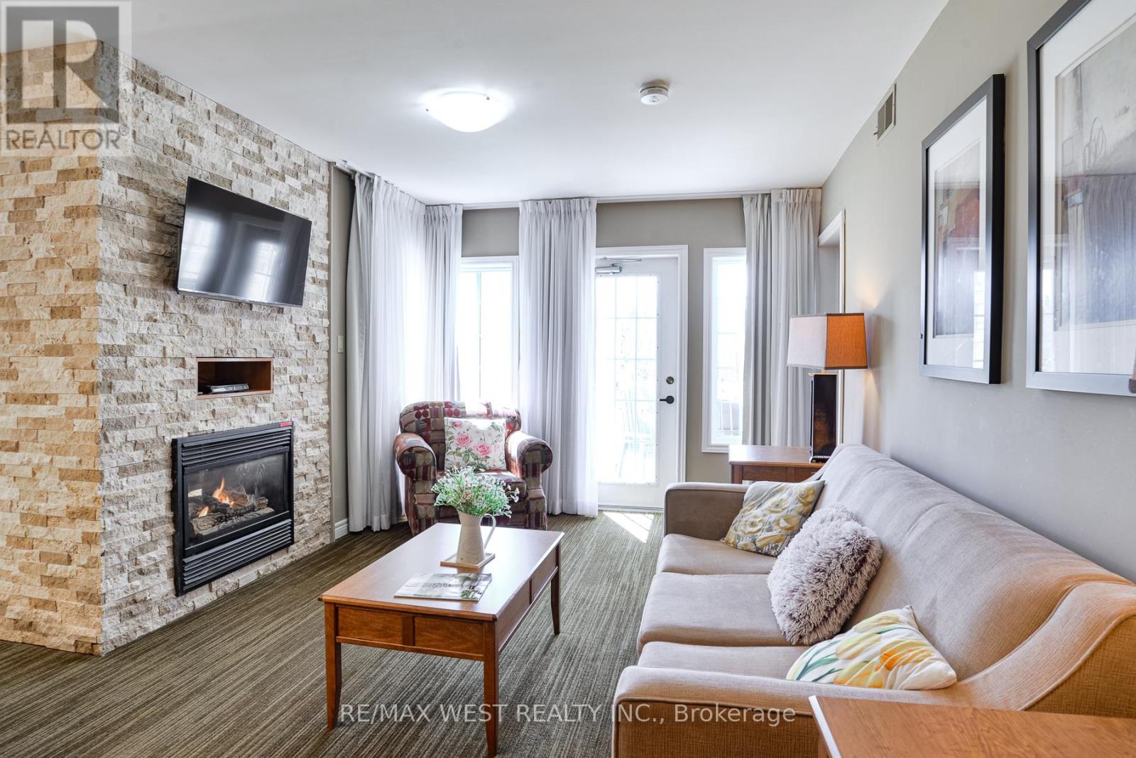 2076-77 - 90 Highland Drive, Oro-Medonte, Ontario  L0L 2L0 - Photo 3 - S13053772