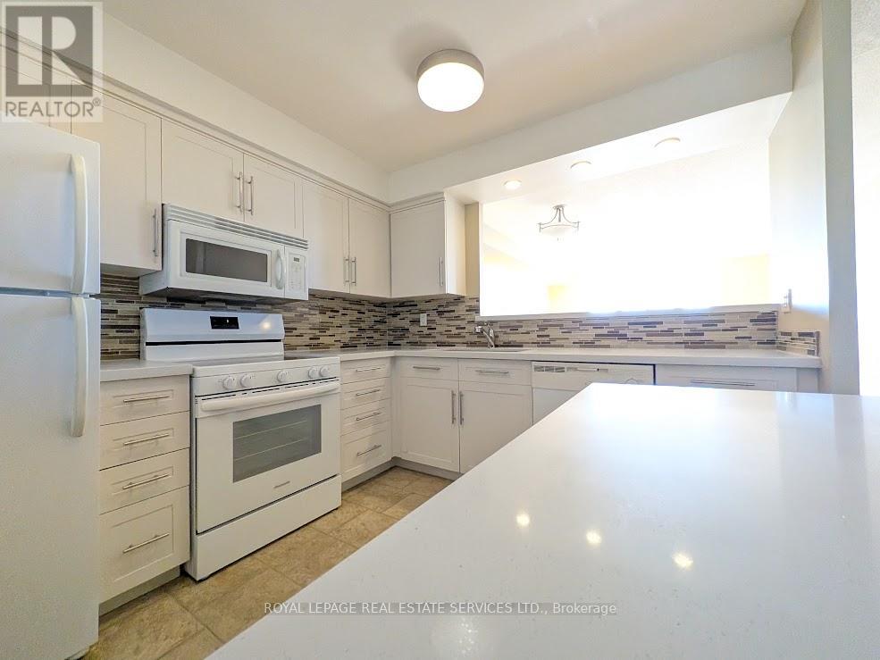 1504 - 3845 Lake Shore Boulevard W, Toronto, Ontario  M8W 4Y3 - Photo 10 - W13046012