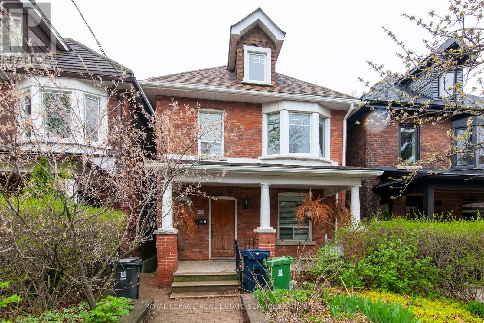 40 PRINCE RUPERT AVENUE, Toronto, Ontario